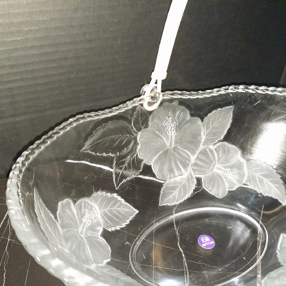 Vintage bamboo handled Aderia glass bowl - Picture 4 of 4